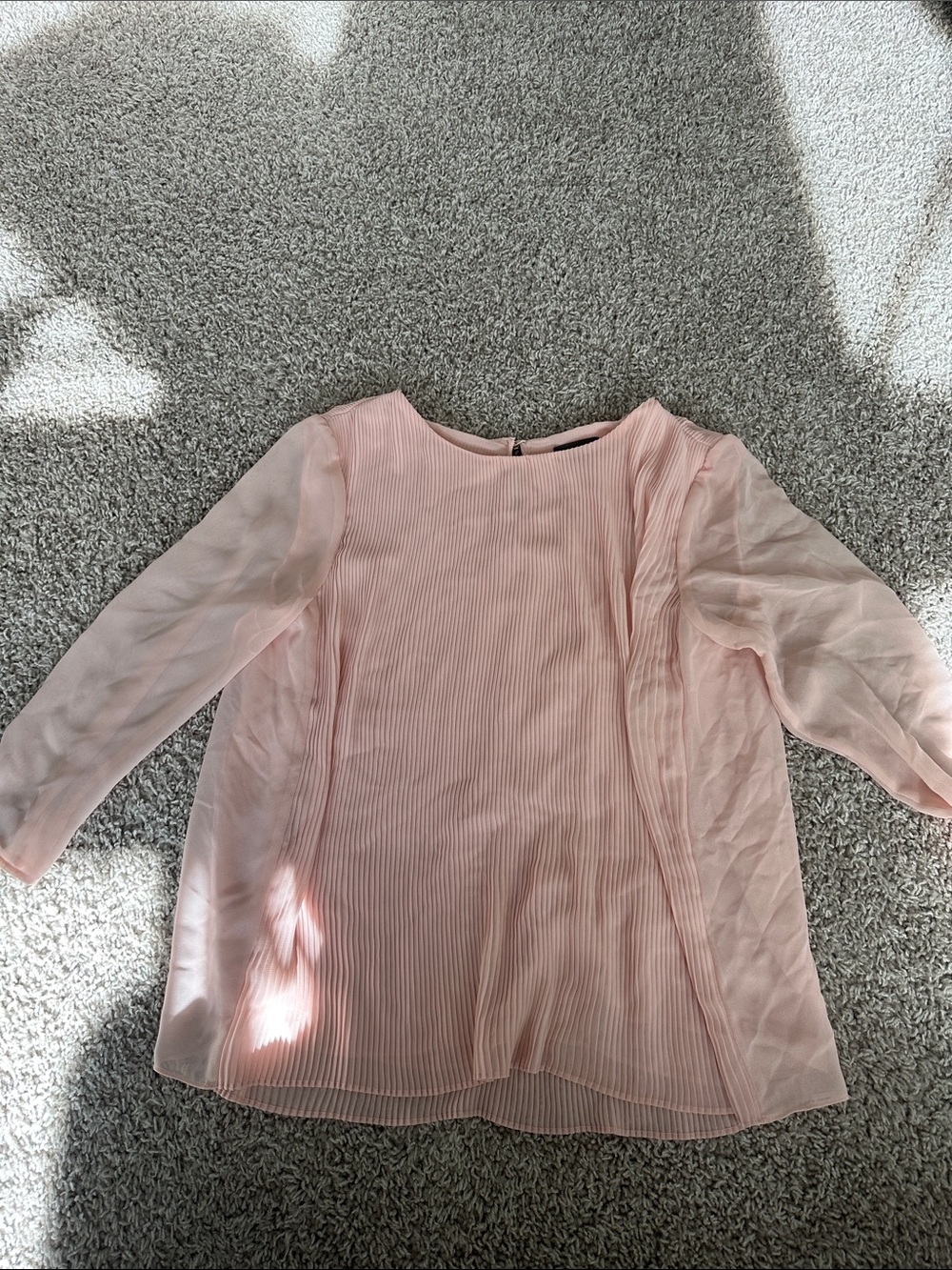 pink chiffon top - Picture 2 of 3